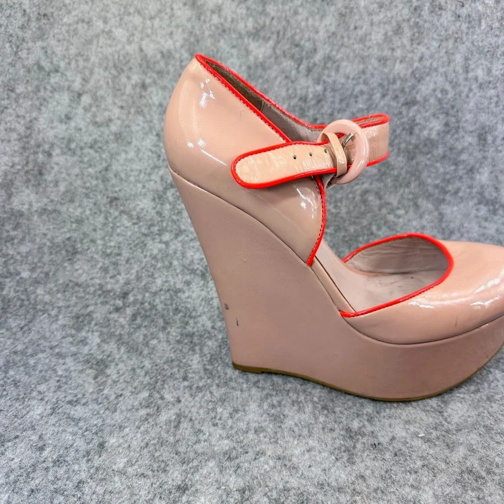 Cynthia Rowley Nude Patent Leather Neon Orange Piping Wedge Mary Jane Pumps 38.5